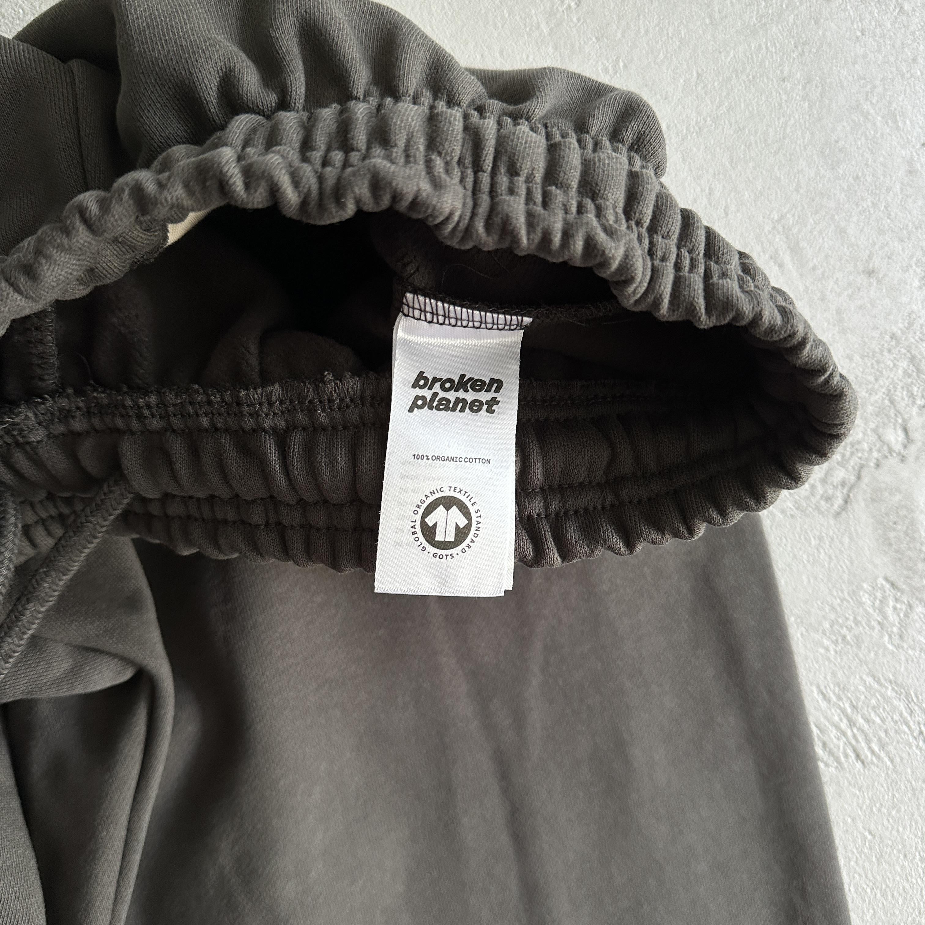 Broken P basics  joggers