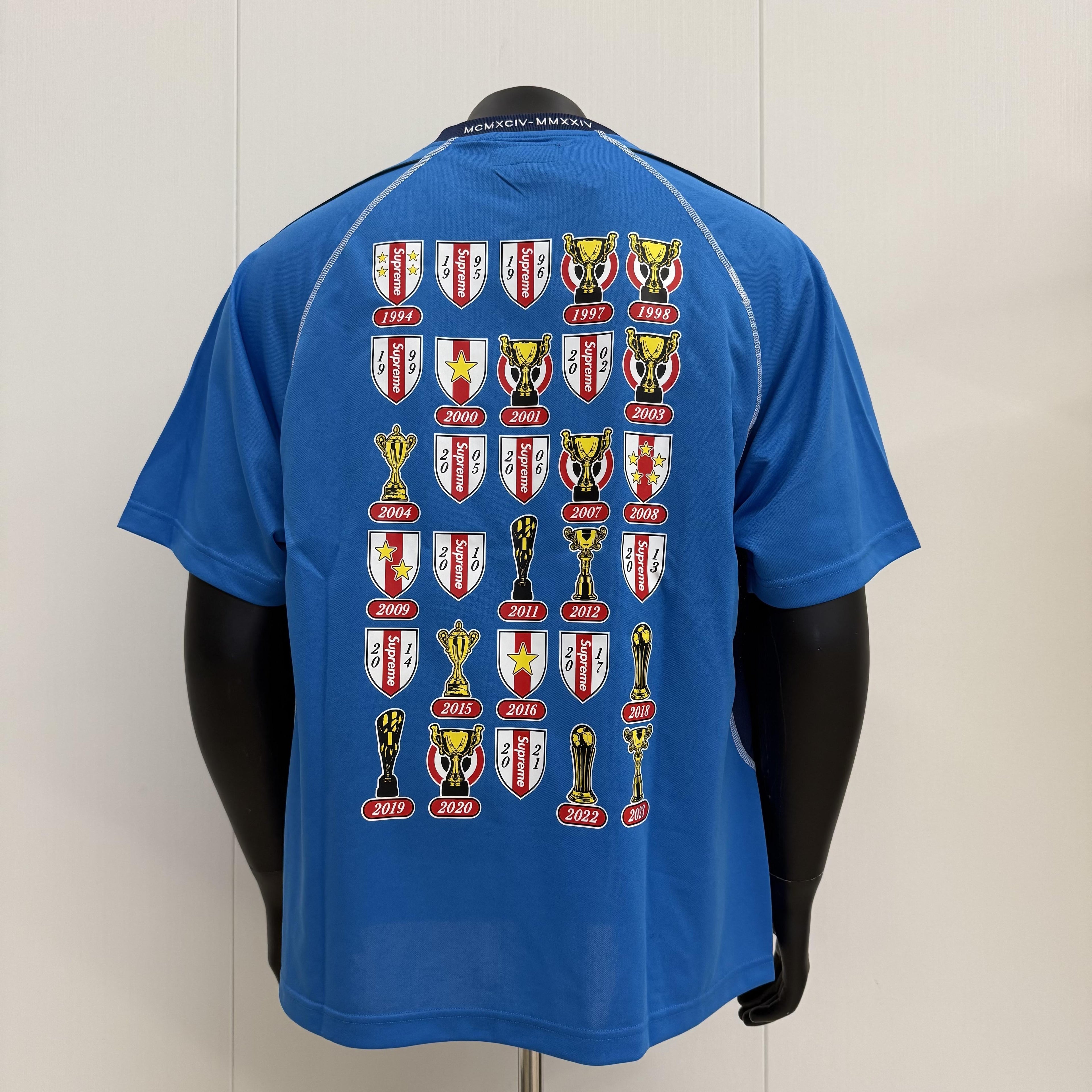 Supreme Tshirt